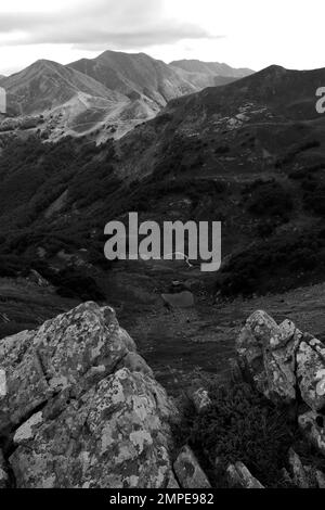 appennino tosco emiliano veduta dal monte rondinaio Stock Photo