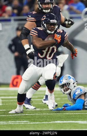 Chicago Bears running back Johnny Bailey looks for open field during first  quarter action in their game with the Phoenix Cardinals in Tempe, Ariz.,  Aug. 18, 1990. (AP Photo/Jeff Kida Stock Photo 