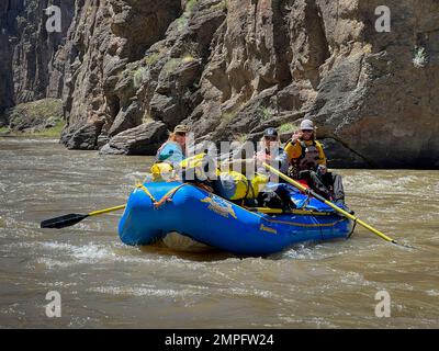Far & Away Adventures guides on the Bruneau River  in southern Idaho. Stock Photo