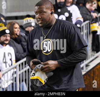 Pittsburgh Steelers offensive tackle Alejandro Villanueva (78) plays in an  NFL football game against the Baltimore Ravens, Sunday, Dec. 10, 2017, in  Pittsburgh. (AP Photo/Don Wright Stock Photo - Alamy