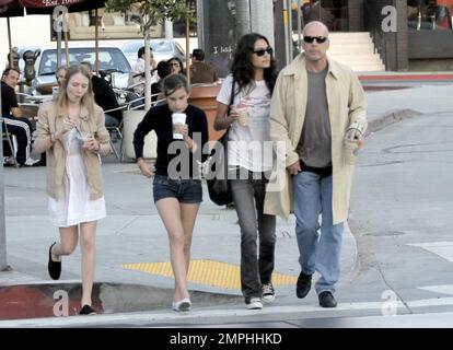 Bruce Willis got in some shopping on Robertson Blvd. today with his new girlfriend and daughter, Tallulah. Los Angeles, CA. 3/21/08. Stock Photo