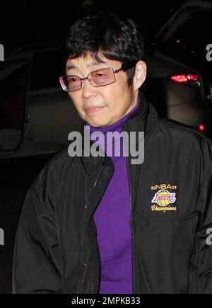 Tiger Woods' mother Kultida 'Tida' Woods uses a cane as she arrives at the Staples Center to watch the LA Lakers vs. Detroit Pistons game. Los Angeles, CA. 01/04/11. Stock Photo