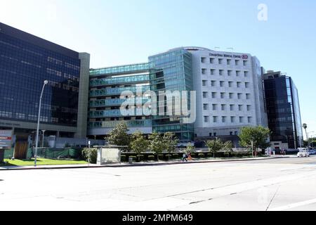 General views of Cedar Sinai Hospital where actor Charlie Sheen was taken early Thursday morning after he reportedly was suffering from severe abdominal pain, possibly caused by a hernia.  According to reports Sheen had been partying for 36 hours prior to the incident which saw him rushed to the hospital via ambulance.  Early reports stated that Sheen was surrounded by family including father Martin Sheen, mother Janet Sheen (aka Janet Templeton) and ex-wife Denise Richards. Los Angeles, CA. 01/27/11. Stock Photo