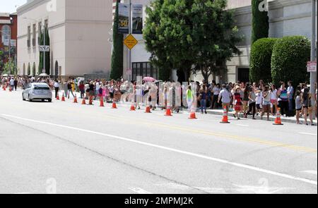 General atmosphere of fans standing in long lines under the hot summer heat in hopes to catch a glimpse of Cher Lloyd's performance at the TEEN VOGUE's Back-to-School Saturday Event held at The Grove in Los Angeles, CA. 11th August 2012. Stock Photo