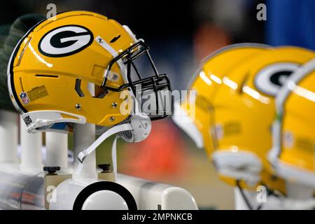 Green Bay Packers. Silhouette Of Professional American Football Player.  Logo Of NFL Club In Background, Edit Space. Stock Photo, Picture And  Royalty Free Image. Image 151155873.