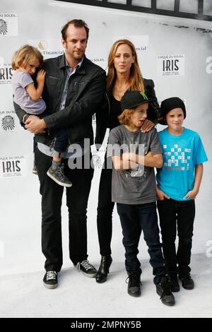 Kim Raver and family at the Premiere of 'Iris' - A Journey Into the World of Cinema by Cirque du Soleil held at the Kodak Theatre. Los Angeles, CA. 25th September 2011. Stock Photo
