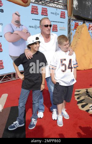 James Caan attends the world premiere of 'Cloudy with a Chance of Meatballs' in Los Angeles, CA. 9/12/09. Stock Photo