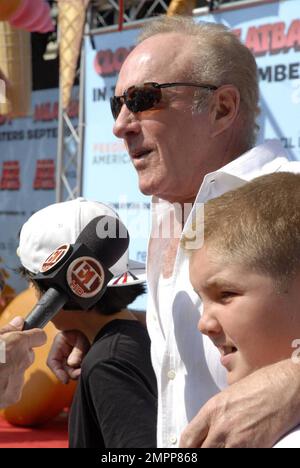 James Caan attends the world premiere of 'Cloudy with a Chance of Meatballs' in Los Angeles, CA. 9/12/09. Stock Photo