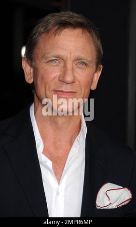 Daniel Craig arrives at the 'Cowboys & Aliens' World Premiere at the San Diego Civic Theatre on July 23, 2011 in San Diego, California.   . Stock Photo