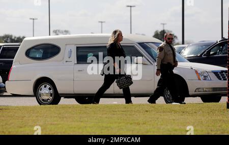 28th Oct, 2020. Funeral for late Samsung leader The bereaved family members  of the late Samsung Group Chairman Lee Kun-hee arrive at Samsung Medical  Center in Seoul on Oct. 28, 2020, to