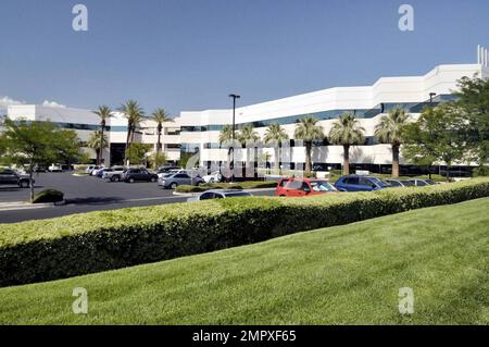 - This is the Las Vegas office of Dr. Conrad Murray, the doctor who was with Michael Jackson at his home when he suffered cardiac arrest. Dr. Murray was reportedly the first to try and resuscitate Jackson before paramedics arrived. Las Vegas, NV. 6/26/09. Stock Photo