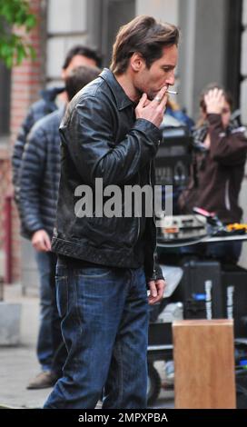 does david duchovny smoke cigarettes Actor David Duchovny is seen on location filming scenes for an upcoming  episode of Showtime's 