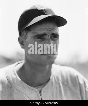 FILE : Ted Williams and Bobby Doerr, both Boston Red Sox Baseball Hall of  Famers, during pre-game at Fenway Park in Boston, MASS. (Sportswire via AP  Images Stock Photo - Alamy