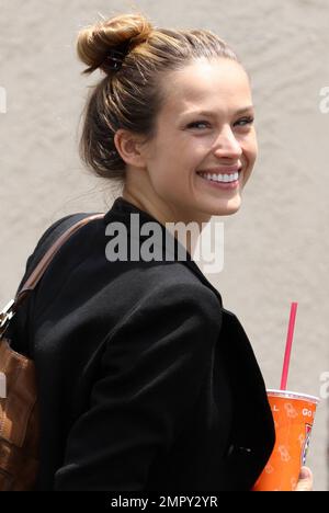 EXCLUSIVE!! Petra Nemcova arriving at the rehearsal studio for "Dancing