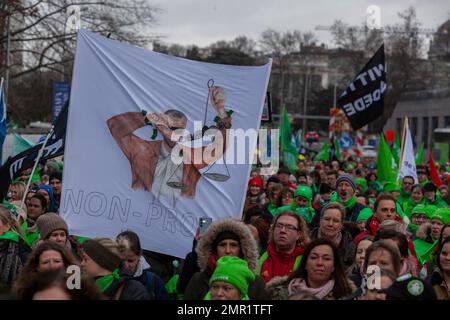 Belgium / Brussels, - 31/1/2023  - Nicolas Landemard / Le Pictorium -  Demonstration of the non-profit sector in Brussels -  31/1/2023  -  Belgium / Brussels / Brussels  -  Around 18,000 people from the non-profit sector were demonstrating in the Belgian capital today. At the time of writing, no incidents were reported. Stock Photo