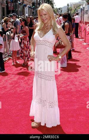 Gena Lee Nolin attends the world premiere of "G-Force." Los Angeles, CA