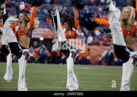 Denver Broncos cheerleaders during an NFL preseason football game, Aug. 27,  2022, in Denver. (AP Photo/David Zalubowski Stock Photo - Alamy