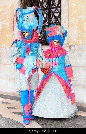 Pair with traditional Venetian masks, Carnival in Venice, Veneto, Italy, Europe Stock Photo