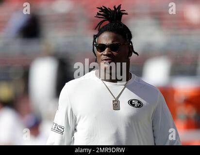 FILE - San Francisco 49ers linebacker Patrick Willis (52) celebrates after  sacking New York Giants quarterback Eli Manning in the third quarter of an  NFL football game in San Francisco, Sunday, Nov.