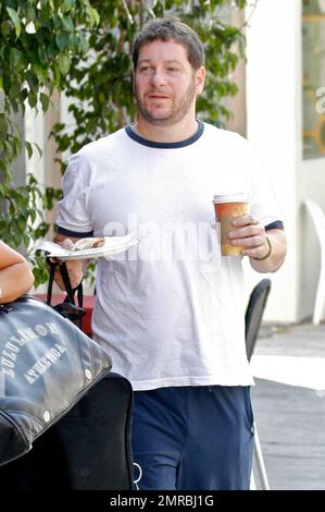 Exclusive!! Jeffrey Ross and dance partner Edyta Sliwinska grab some food before heading to rehearsal for 'Dancing with the Stars' in West Hollywood, CA. 9/10/08. Stock Photo