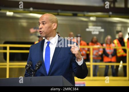 New York, United States. 31st Jan, 2023. Senator Cory Booker (D-NJ) delivers remarks on the Bipartisan Infrastructure Law at the Long Island Railroad West Side Train Yard in New York. President of the United States Joe Biden discusses the Bipartisan Infrastructure Law and how it would help transit and transportation with different heads of government in New York City. (Photo by Kyle Mazza/SOPA Images/Sipa USA) Credit: Sipa USA/Alamy Live News Stock Photo