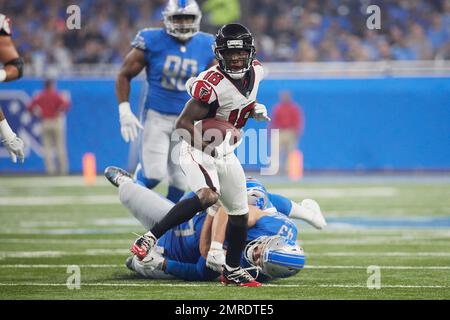 Taylor Gabriel standing tall for Falcons, Sports