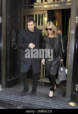Kate Moss and husband Jamie Hince were spotted out and about doing some shopping in London. Kate purchased a new necklace which she was seen wearing. London, UK. 15th November 2012. Stock Photo