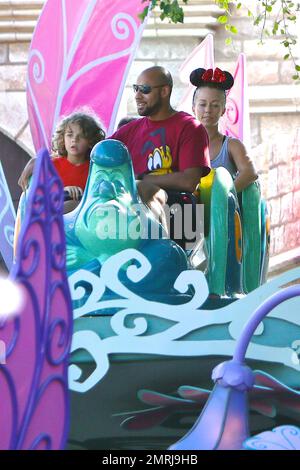 Kendra Wilkinson and Hank Baskett spend the day at Disneyland with