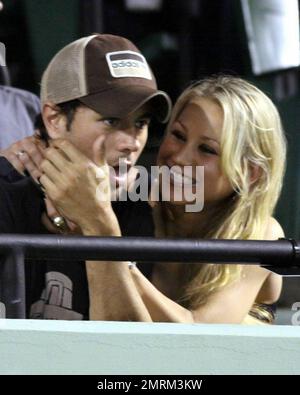 Girls look at him, guys look at me- When Anna Kournikova spoke about her  run-ins with paparazzi when with Enrique Iglesias