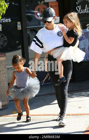 Kourtney Kardashian takes Penelope and North to Ballet class. Los Angeles, CA. 21st October 2015. Stock Photo