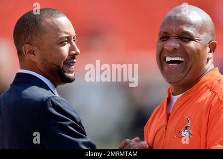 Executive vice-president Sashi Brown watches before an NFL football game  between the Jacksonville Jaguars and the Cleveland Browns, Sunday, Nov. 19,  2017, in Cleveland. (AP Photo/Ron Schwane Stock Photo - Alamy