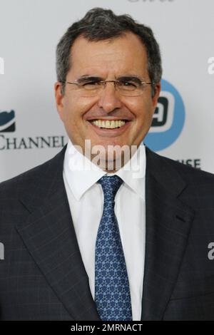 Peter Chernin at LA's Promise 2011 Gala at the Kodak Theatre Honoring Ryan Seacrest. Los Angeles, CA. 27th September 2011. Stock Photo