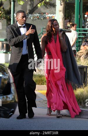 EXCLUSIVE!! Lisa Leslie and husband Michael Lockwood in Malibu, CA. 5/28/11 Stock Photo