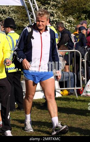 Gordan Ramsay and wife Tana Ramsay take part in the Flora London Marathon in London, UK. 4/26/09. Stock Photo