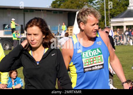 Gordan Ramsay and wife Tana Ramsay take part in the Flora London Marathon in London, UK. 4/26/09. Stock Photo