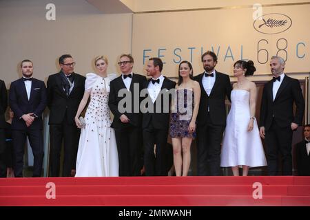 Elizabeth Debicki, David Thewlis, Michael Fassbender, Marion Cotillard, Director Justin Kurzel, Essie Davis and Producer Iain Canning at the “Macbeth” Premiere during the 68th Annual Cannes Film Festival held at the Palais des Festivals in Cannes, France. May 23, 2015. Stock Photo