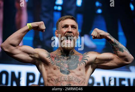 Jose Aldo Taunts Conor McGregor at UFC 194 Weigh-Ins | News, Scores,  Highlights, Stats, and Rumors | Bleacher Report