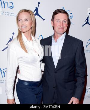 wayne gretzky wife and daughter