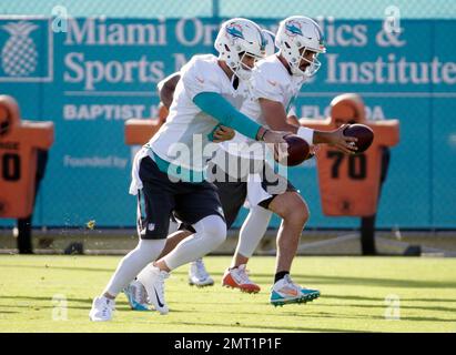 Miami Dolphins' Jay Cutler (right) is sacked for a loss by New Orleans  Saints' Cameron Jordan (94) during the NFL International Series match at  Wembley Stadium, London Stock Photo - Alamy