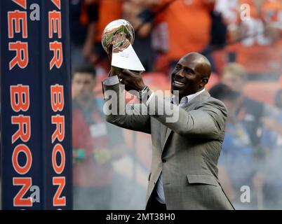 Terrell Davis editorial image. Image of broncos, league - 73981430