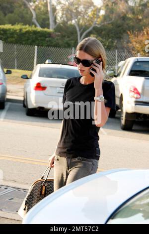 Nicky Hilton leaves the Byron Williams salon after having her hair done ...