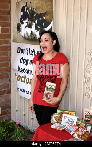 Octomom Nadya Suleman unveils new PETA campaign Stock Photo