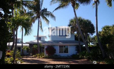 Exclusive!! This is the new Florida home of Olivia Newton-John and John Easterling. The 5,500 square feet abode has four bedrooms, four bathrooms and a dock. The 'blue water' home also has views of the Jupiter Lighthouse and over an acre of property. The couple purchased the home that was listed by realtor Tom DiSarno of Golden Bear Realty for $4.1m. Over the years, the small community of Jupiter Inlet has had other famous residents including crooner Perry Como. Miami, FL. 6/22/09. Stock Photo