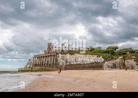 Kingsgate Castle on the cliffs above Kingsgate Bay, Broadstairs, Kent.Broadstairs on the Kent Coastline England Stock Photo