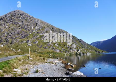 Glenbeg lake, Ardgroom, on the Beara Peninsula, County Cork, Ireland - John Gollop Stock Photo