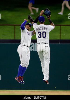 Minnesota Twins' Nick Punto during a baseball game against the Texas  Rangers, Thursday, Aug. 20, 2009 in Arlington, Texas. (AP Photo/Tony  Gutierrez Stock Photo - Alamy