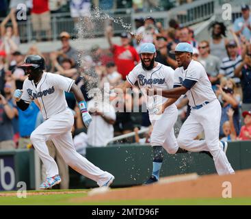 Atlanta Braves left fielder Matt Kemp scores against the Toronto Blue Jays  during ninth inning interleague baseball in Toronto, Tuesday, May 16, 2017.  THE CANADIAN PRESS/Frank Gunn Stock Photo - Alamy