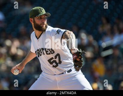 Arizona Diamondbacks David Peralta (6) during a game against the Washington  Nationals on August 21, 2014 at Nationals Park in Washington DC. The  Nationals beat the Diamondbacks 1-0.(AP Photo/Chris Bernacchi Stock Photo -  Alamy