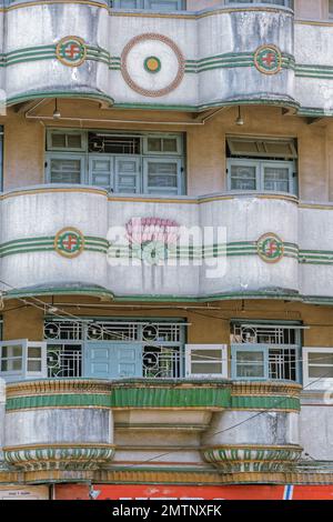 01 16 2007 Vintage Art Deco Residential Building At Old Part Of Pune Maharashtra India. Stock Photo