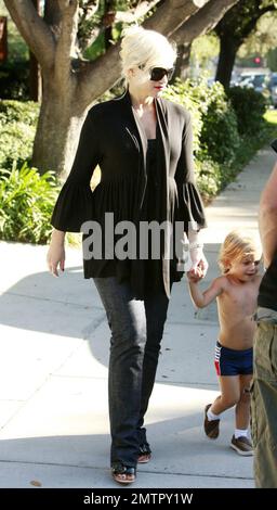 Singer and songwriter Gwen Stefani looks amazing less than one month after giving birth to her second child, a son named Zuma.  Stefani was leaving a Beverly Hills park after a play date with husband Gavin Rossdale and her first born son Kingston.  Los Angeles, CA 9/19/08 Stock Photo